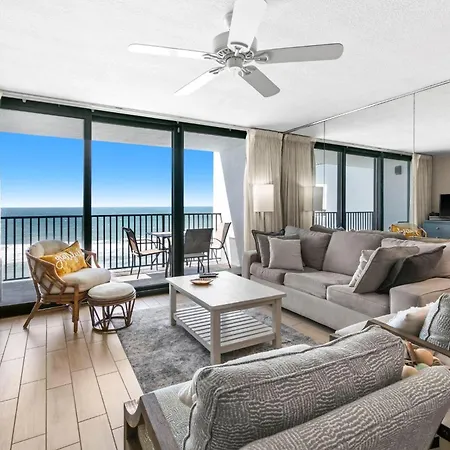 One Seagrove Place 1103